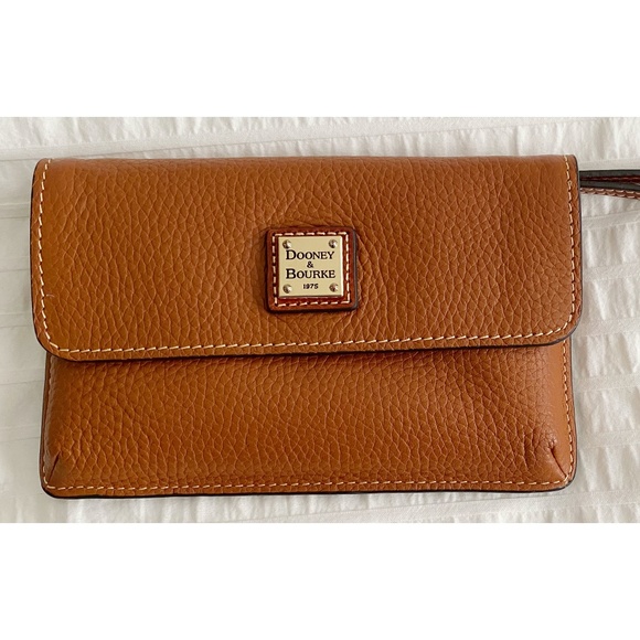 Dooney & Bourke Handbags - Dooney & Burke Milly Pebble Leather Wristlet